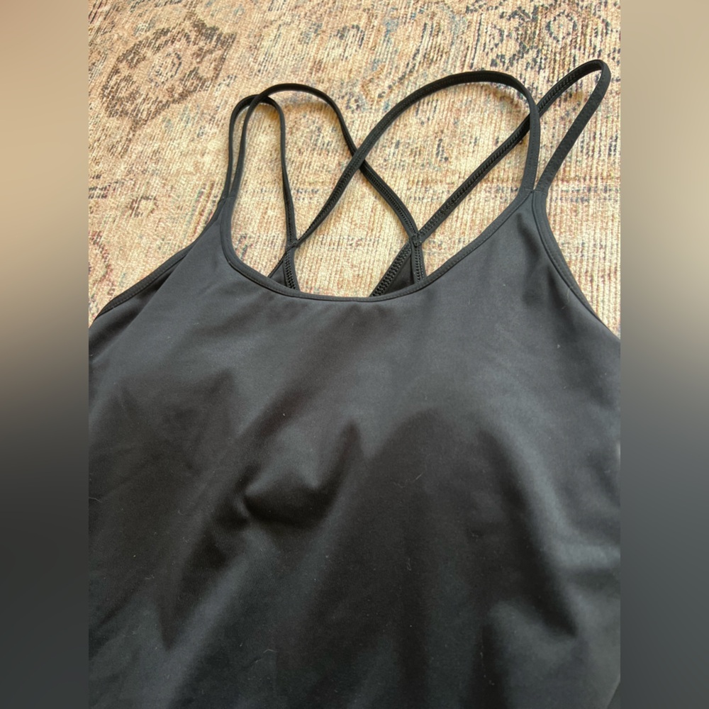 Old Navy Active Black Strappy Tank Top with built in bra top size small - Picture 2 of 3